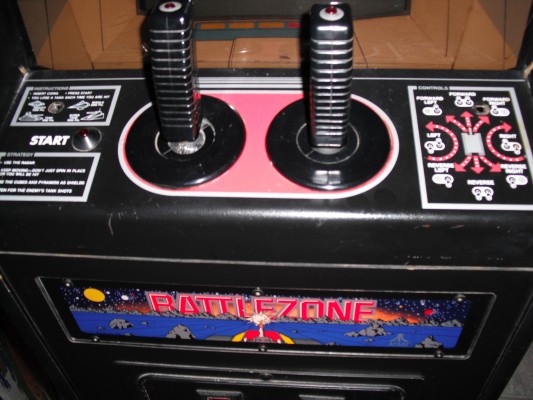 Battlezone Cabaret - control panel